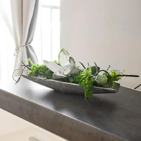 Daire Ar - Angel Center